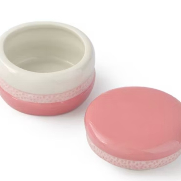 Target Bullseye's Playground Ceramic Macaron Trinket Box Pink White NWT - Picture 2 of 4